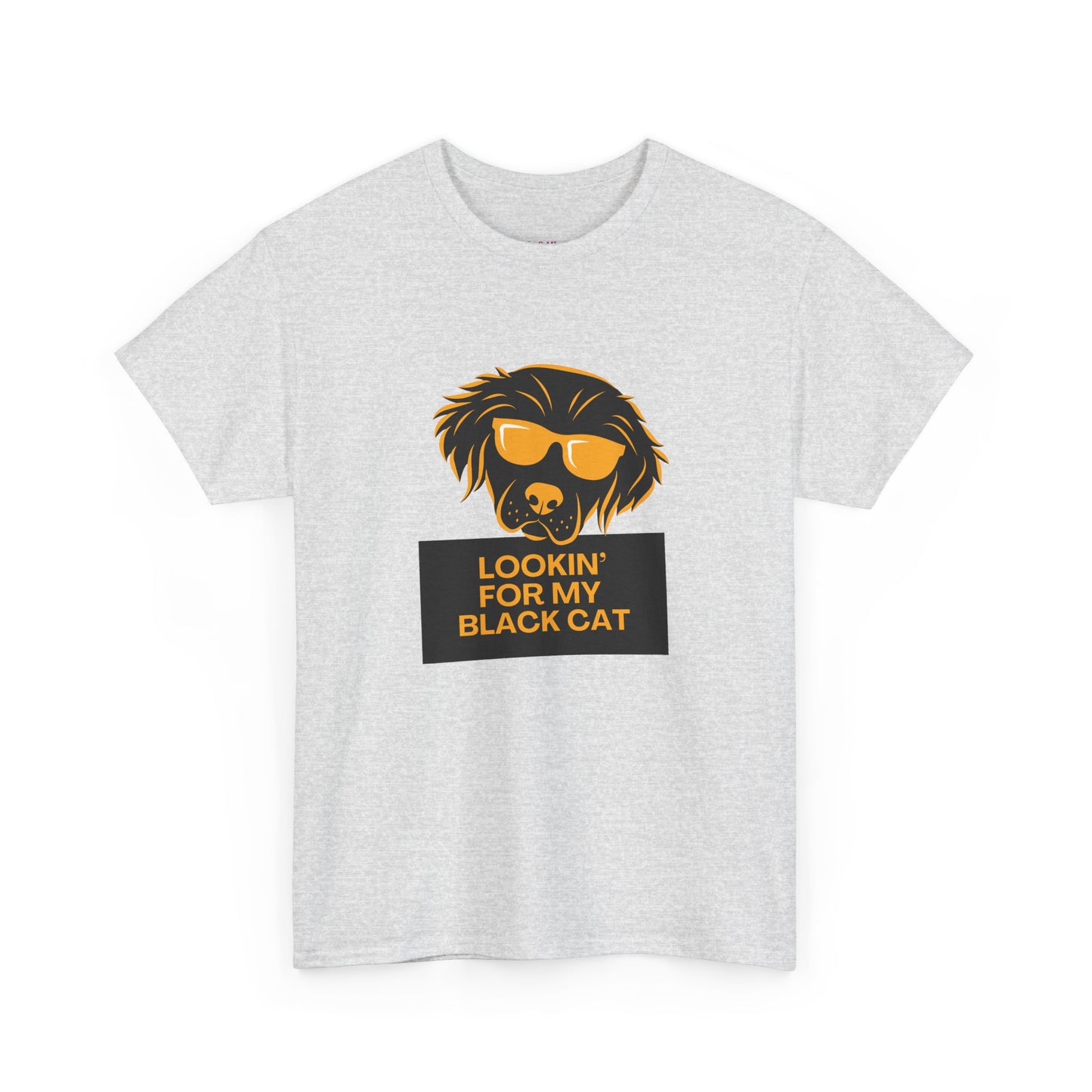 Golden Retriever with Sign // Unisex Heavy Cotton Tee