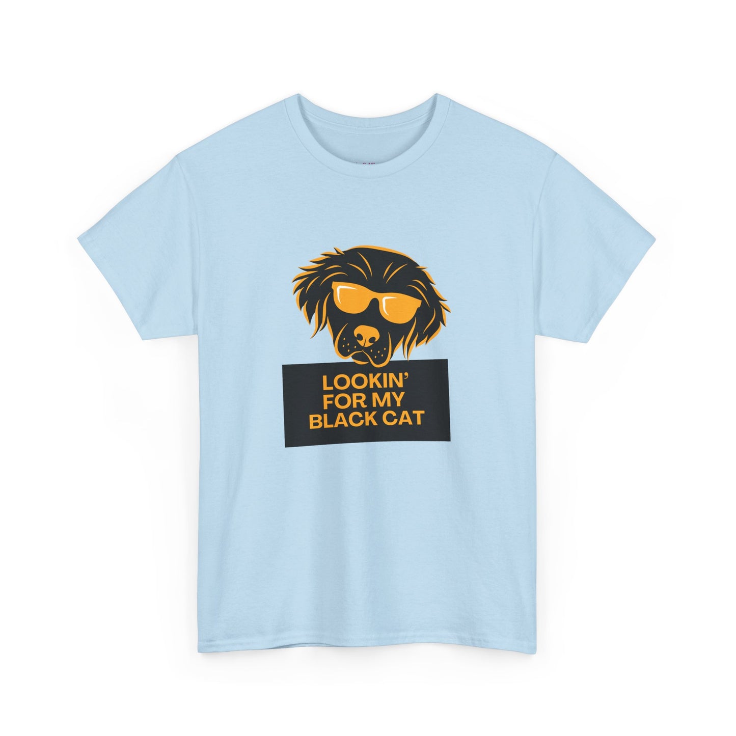 Golden Retriever with Sign // Unisex Heavy Cotton Tee