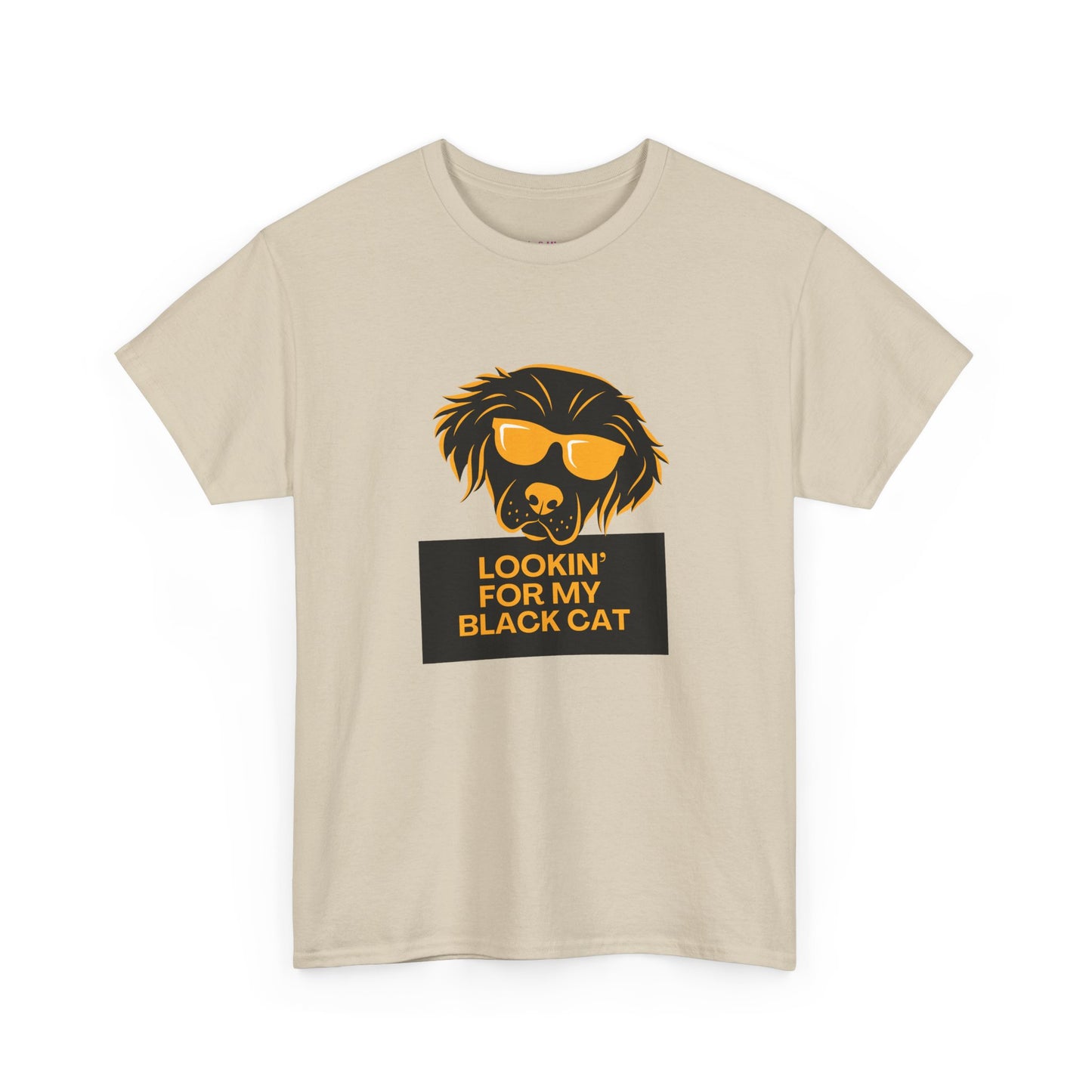 Golden Retriever with Sign // Unisex Heavy Cotton Tee
