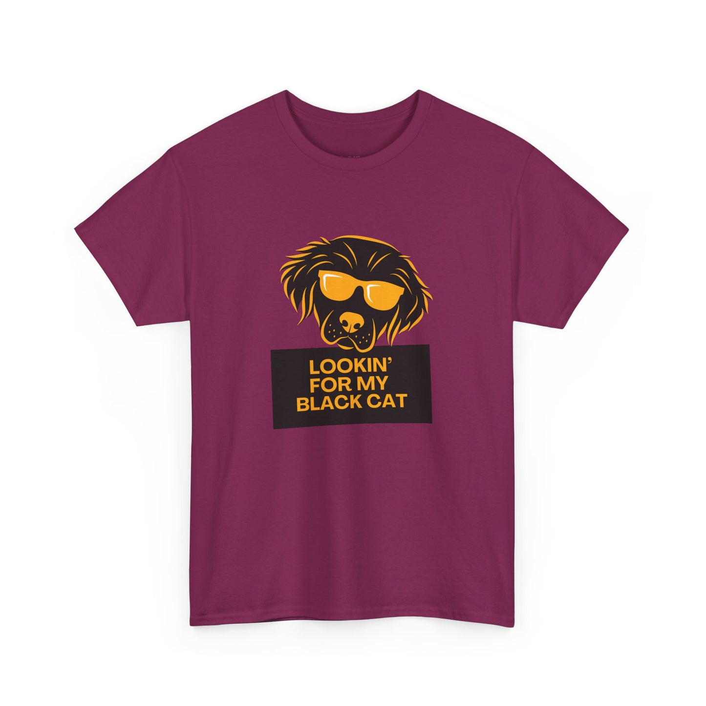Golden Retriever with Sign // Unisex Heavy Cotton Tee