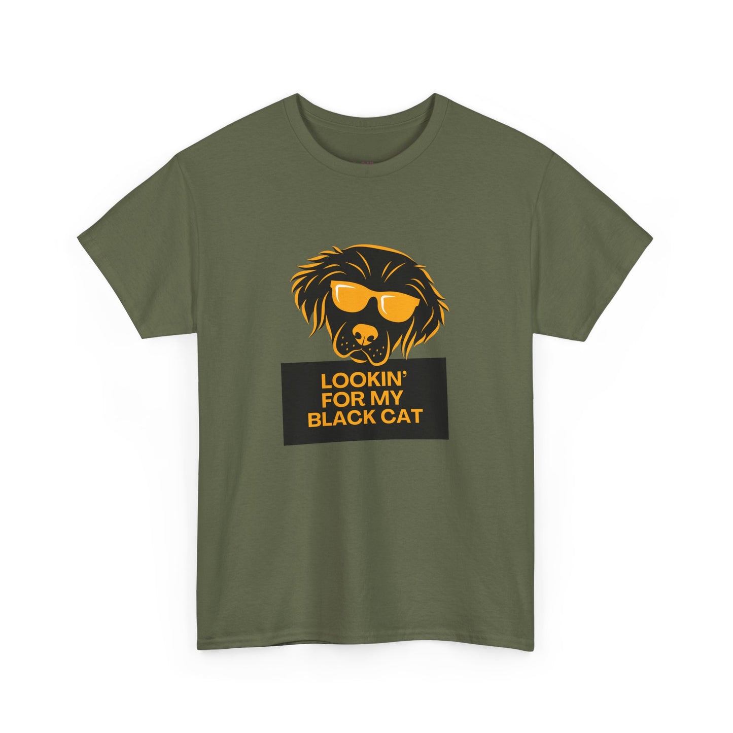 Golden Retriever with Sign // Unisex Heavy Cotton Tee