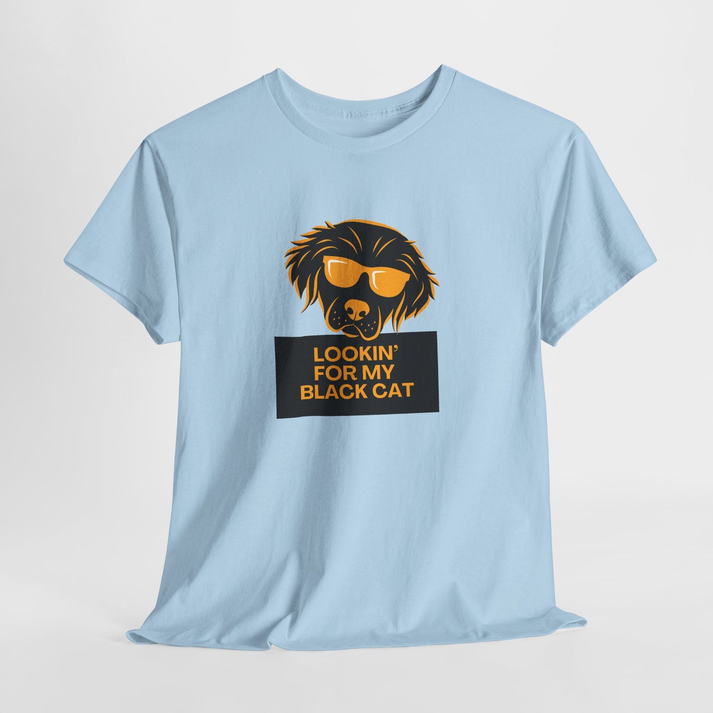 Golden Retriever with Sign //  Unisex Heavy Cotton Tee