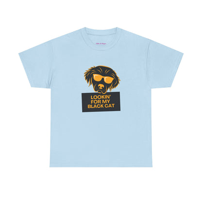 Golden Retriever with Sign //  Unisex Heavy Cotton Tee