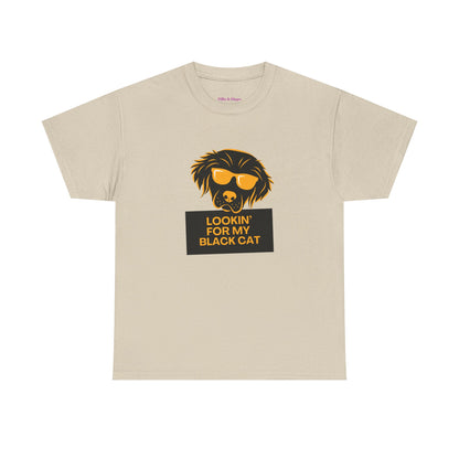 Golden Retriever with Sign //  Unisex Heavy Cotton Tee