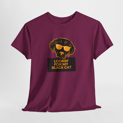 Golden Retriever with Sign //  Unisex Heavy Cotton Tee