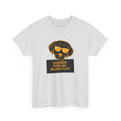 Golden Retriever with Sign //  Unisex Heavy Cotton Tee