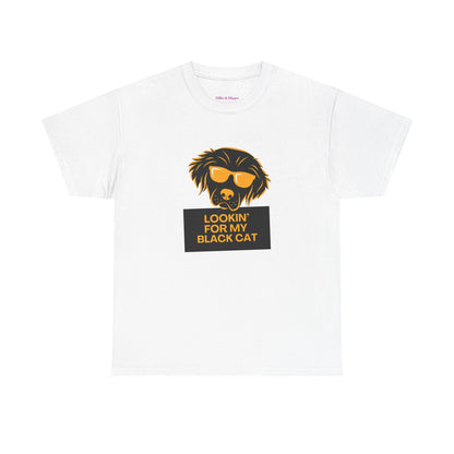 Golden Retriever with Sign //  Unisex Heavy Cotton Tee
