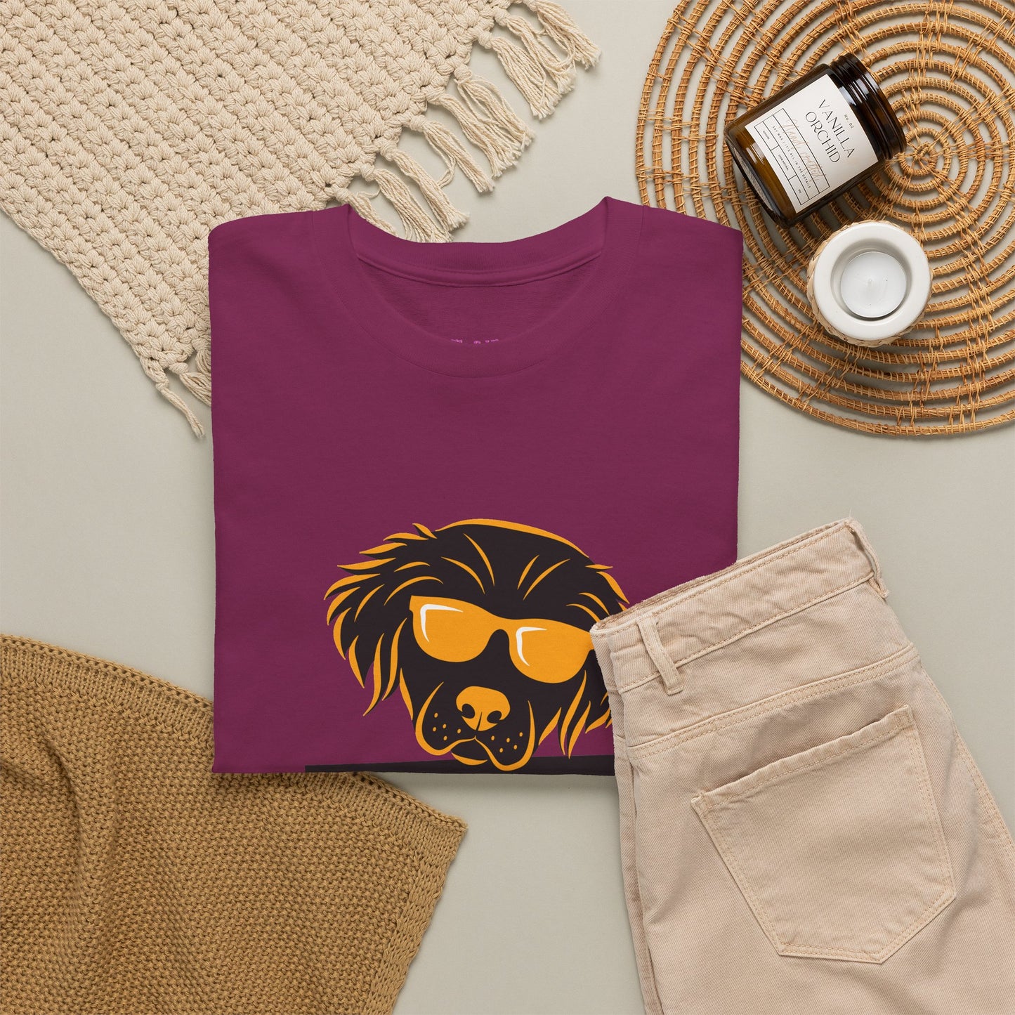 Golden Retriever with Sign //  Unisex Heavy Cotton Tee