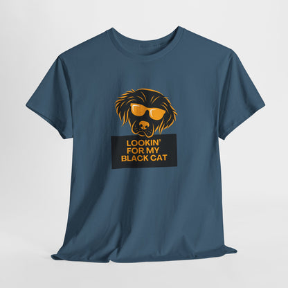 Golden Retriever with Sign //  Unisex Heavy Cotton Tee