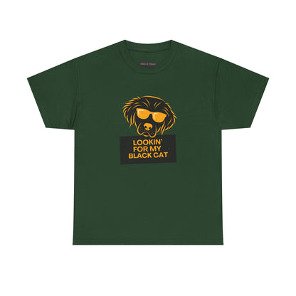 Golden Retriever with Sign //  Unisex Heavy Cotton Tee