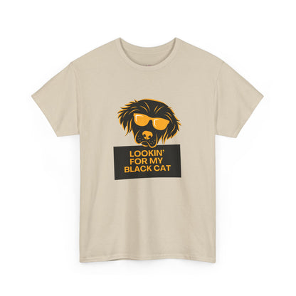 Golden Retriever with Sign //  Unisex Heavy Cotton Tee