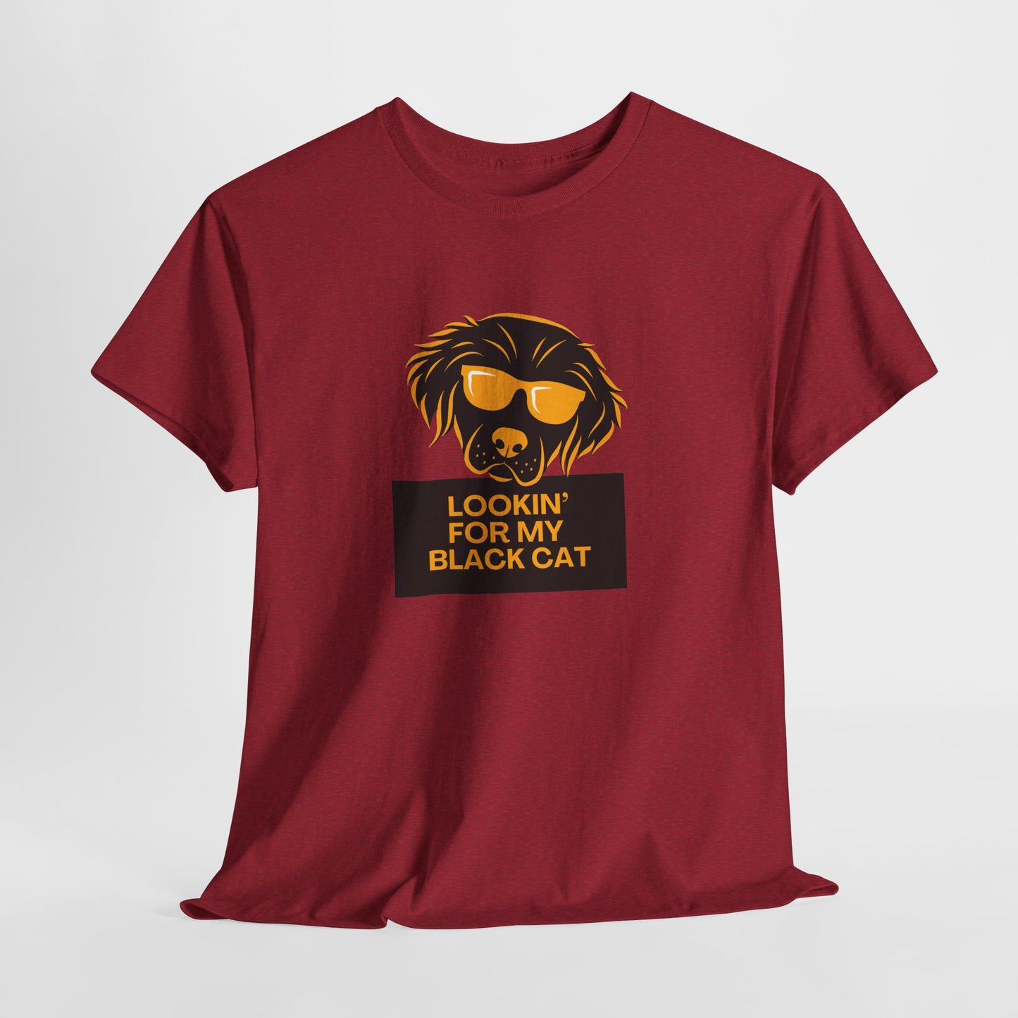 Golden Retriever with Sign //  Unisex Heavy Cotton Tee
