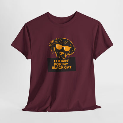 Golden Retriever with Sign //  Unisex Heavy Cotton Tee
